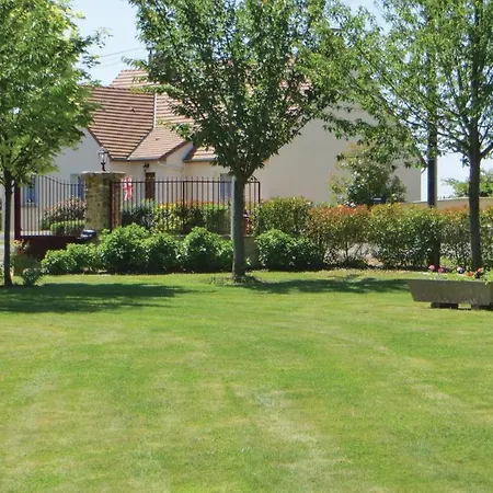 Gorgeous In Juigne Sur Sarthe With Wifi