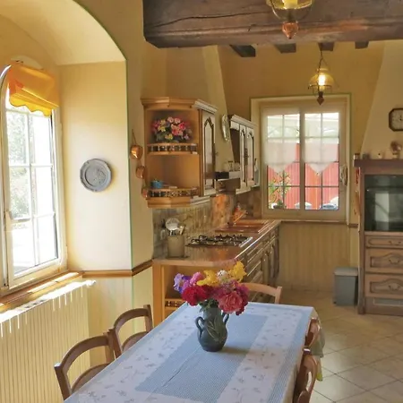 Gorgeous In Juigne Sur Sarthe Vakantiehuis *