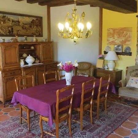 Vakantiehuis Gorgeous In Juigne Sur Sarthe *